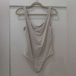 Aritzia babaton ruched tank Bodysuit Beige Size M (Like New)